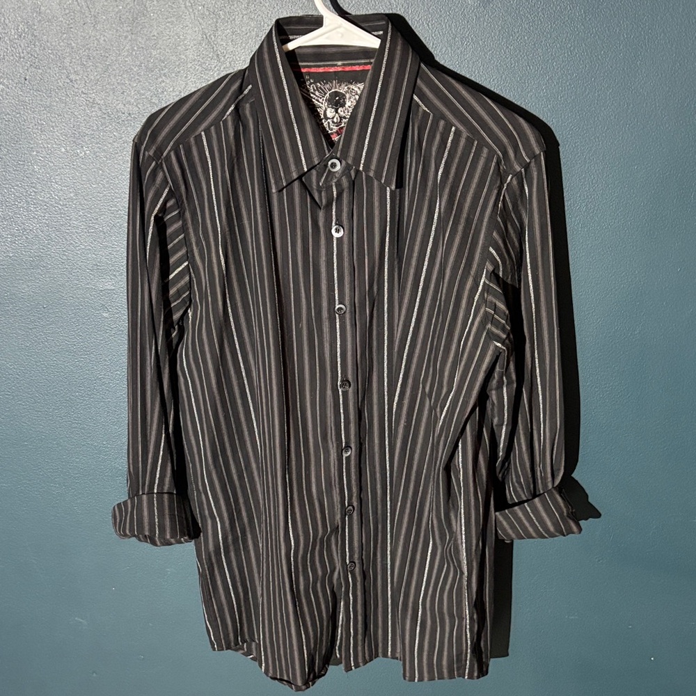 Stylish Y2K Black Striped Men's Shirt Large Envy Print on Reverse